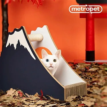 Metropet ~ Fuji Mountain Cat Scratcher 富士山